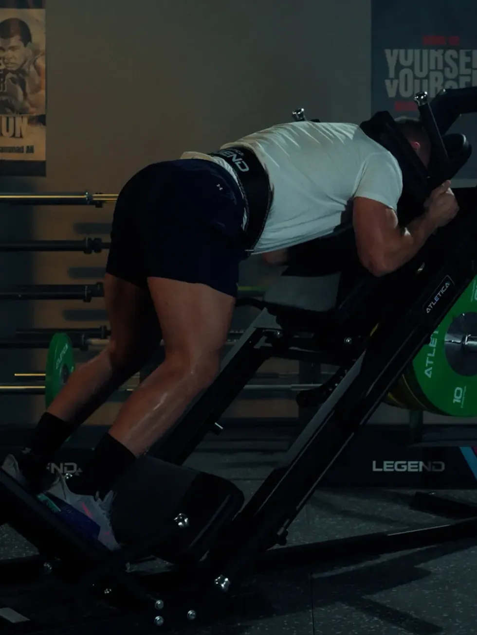 2-in-1 Beinpresse & Hack Squat